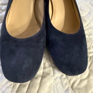 Everlane Blue Flats for Effortless Style